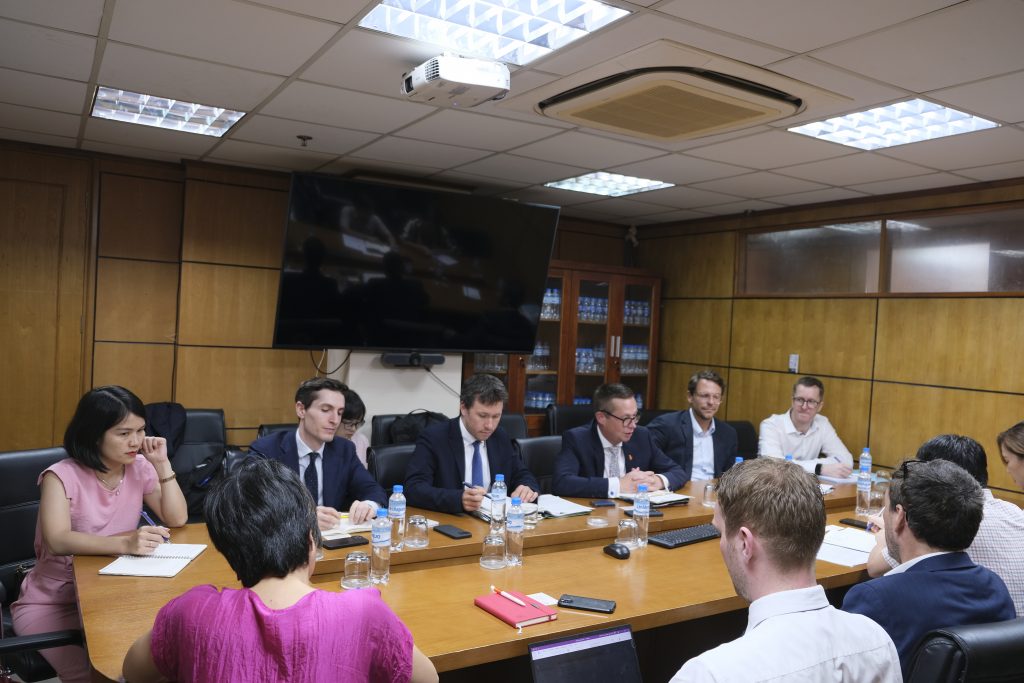 Trọng tâm chuyến thăm là thảo luận nâng cấp quan hệ hợp tác năng lượng giữa Bộ Công thương Việt Nam (MOIT) và BMWK.